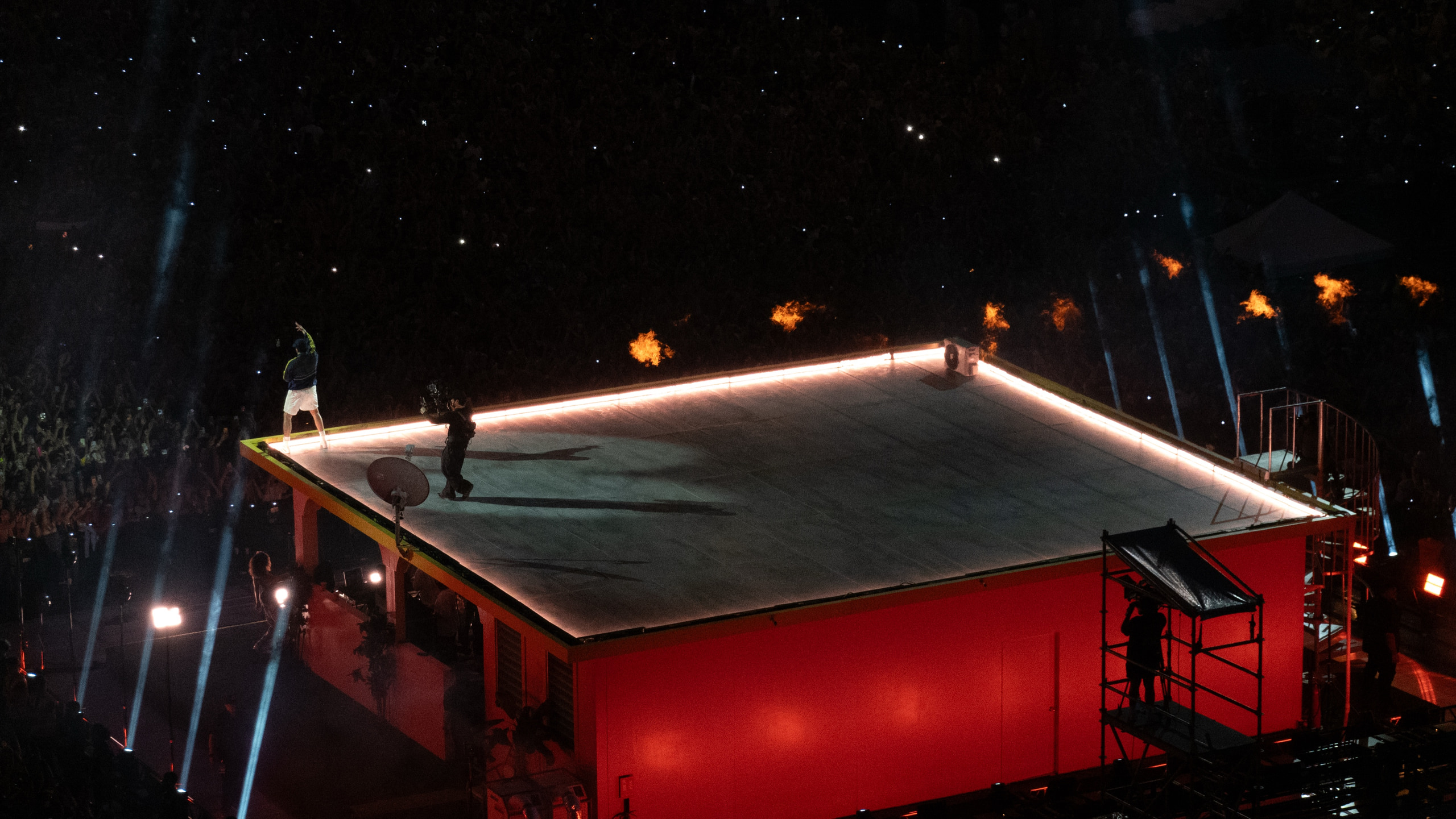 Bad Bunny — Concierto, Fotografía de Escenario (2025). Plate 4 de 9 · fotografía por Quim Miquel